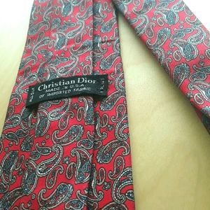 Christian Dior Men's Luxury Paisley Silk Tie